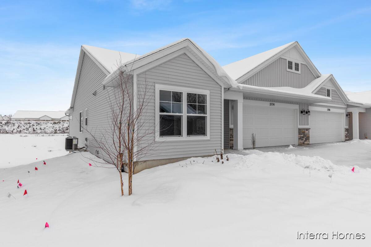 Grand Rapids, MI 49534,3774 Ambrosia DR SW #24