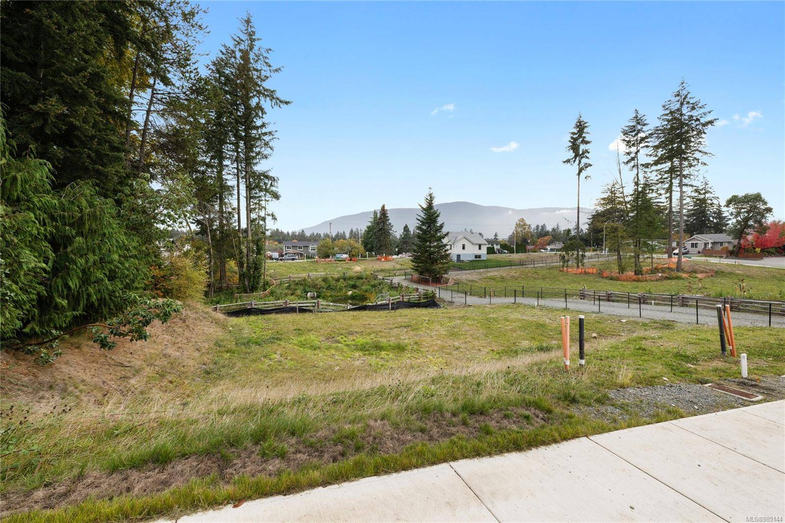 Nanaimo, BC V9T 3R2,2483 Quill Dr