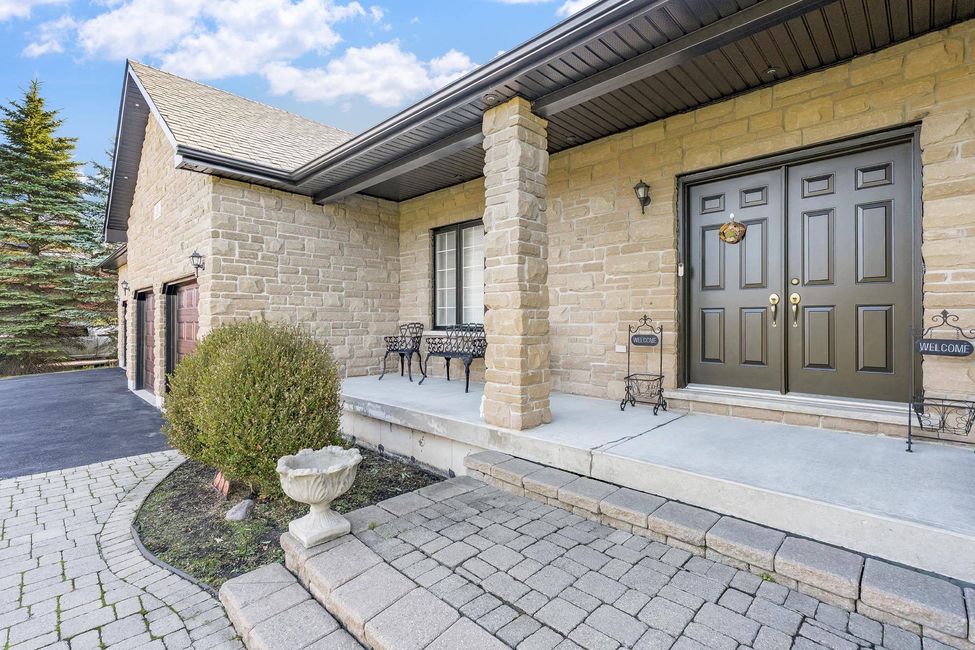 Essa, ON L0L 2N0,39 Vanderpost CRES