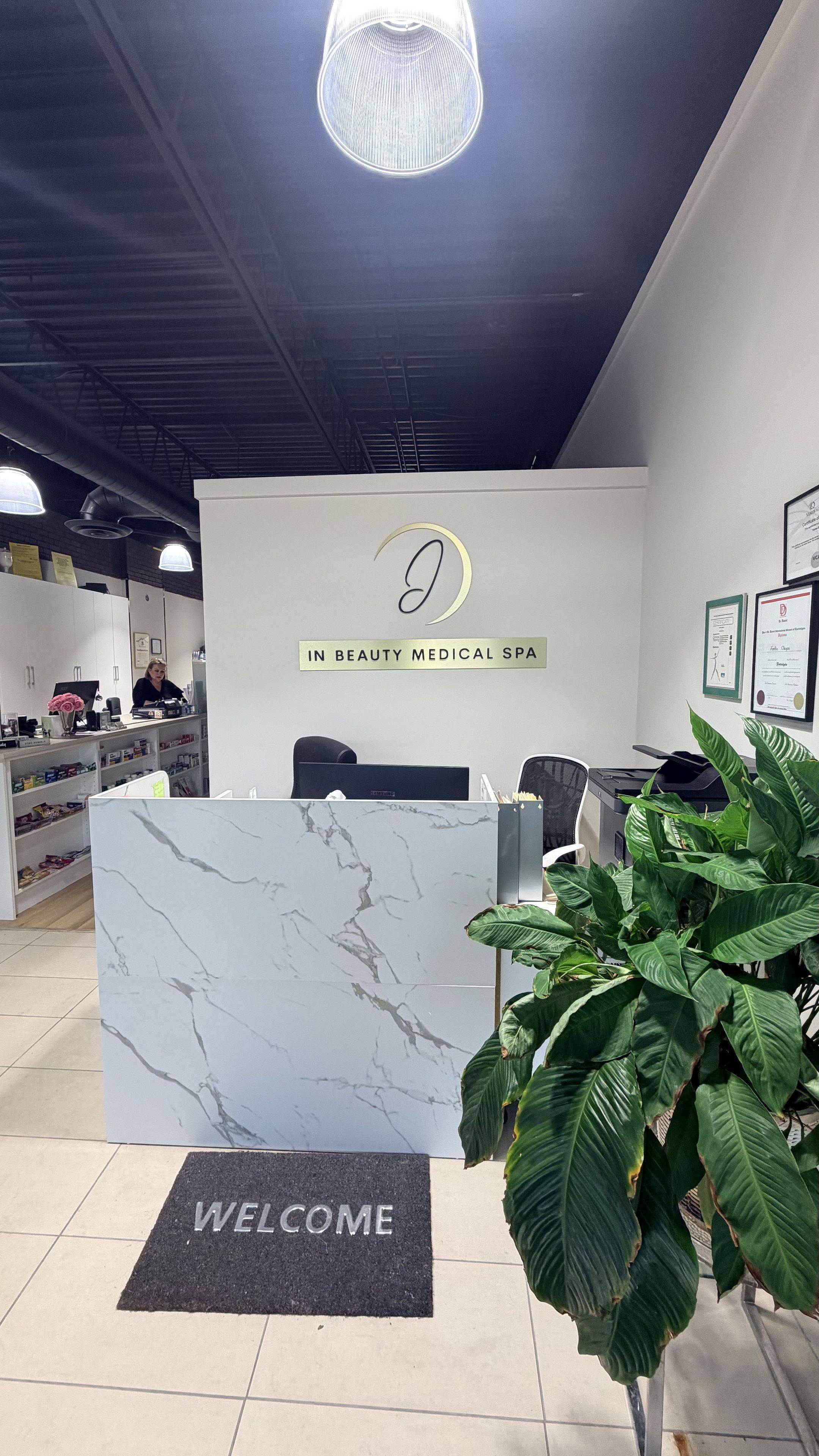 Vaughan, ON L4J 7R9,1118 CENTRE ST #22