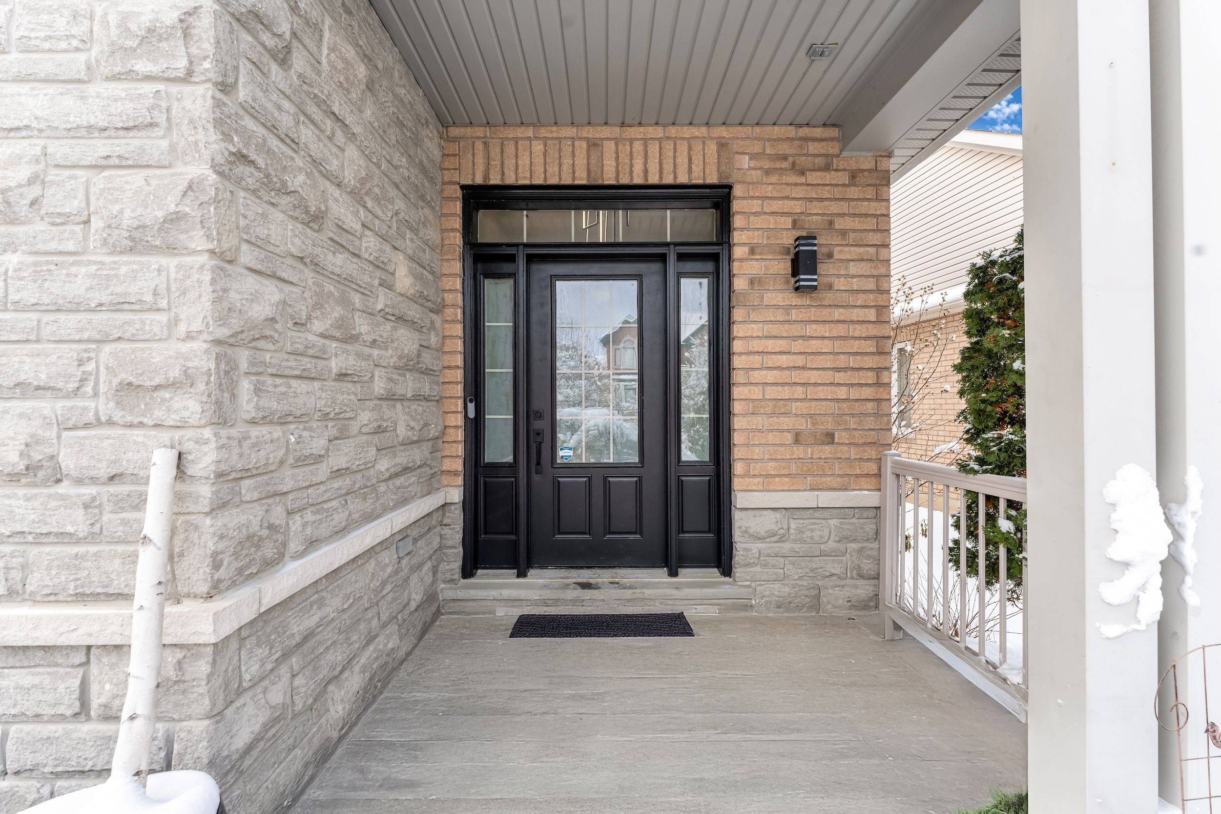 Bradford West Gwillimbury, ON L3Z 0B6,12 Vista DR