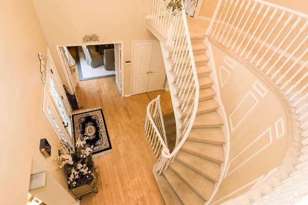 Markham, ON L3R 4A8,84 Longwater Chase