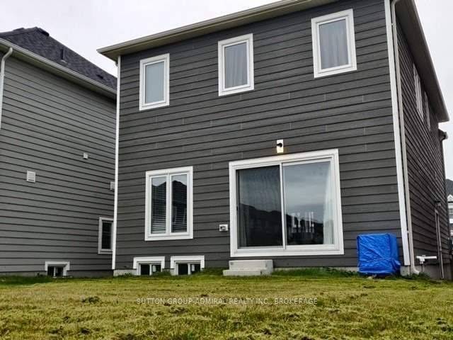 Wasaga Beach, ON L9Z 0J5,33 Sandhill Crane DR