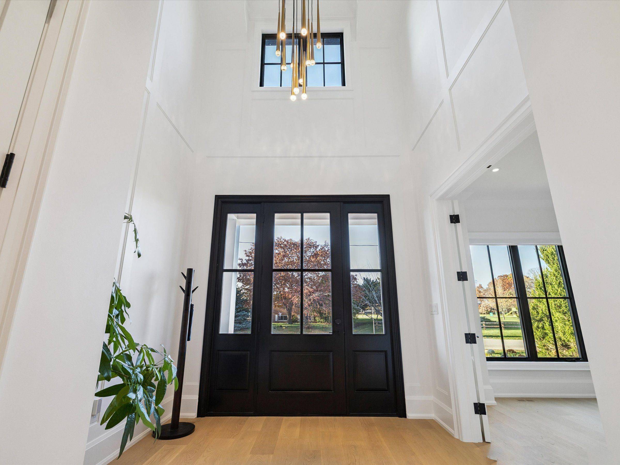 Oakville, ON L6L 2T9,2074 Seabrook DR