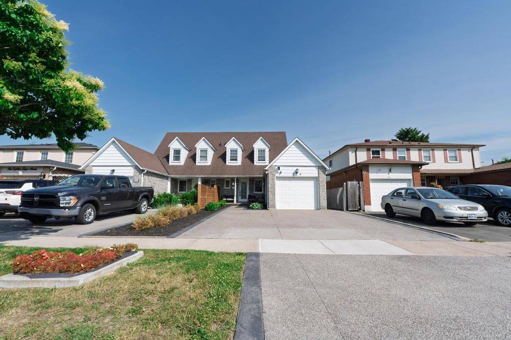 Mississauga, ON L5B 2J3,524 Fergo AVE S