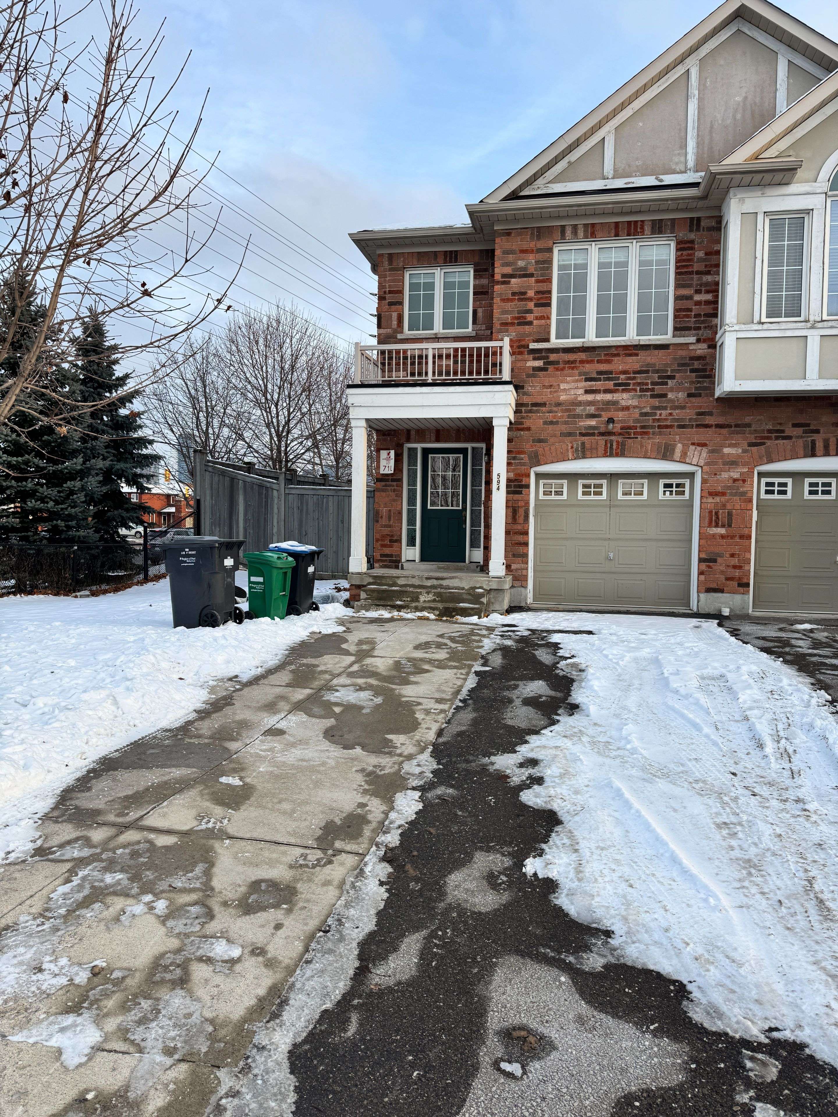 Mississauga, ON L5V 0C2,594 Courtney Valley RD