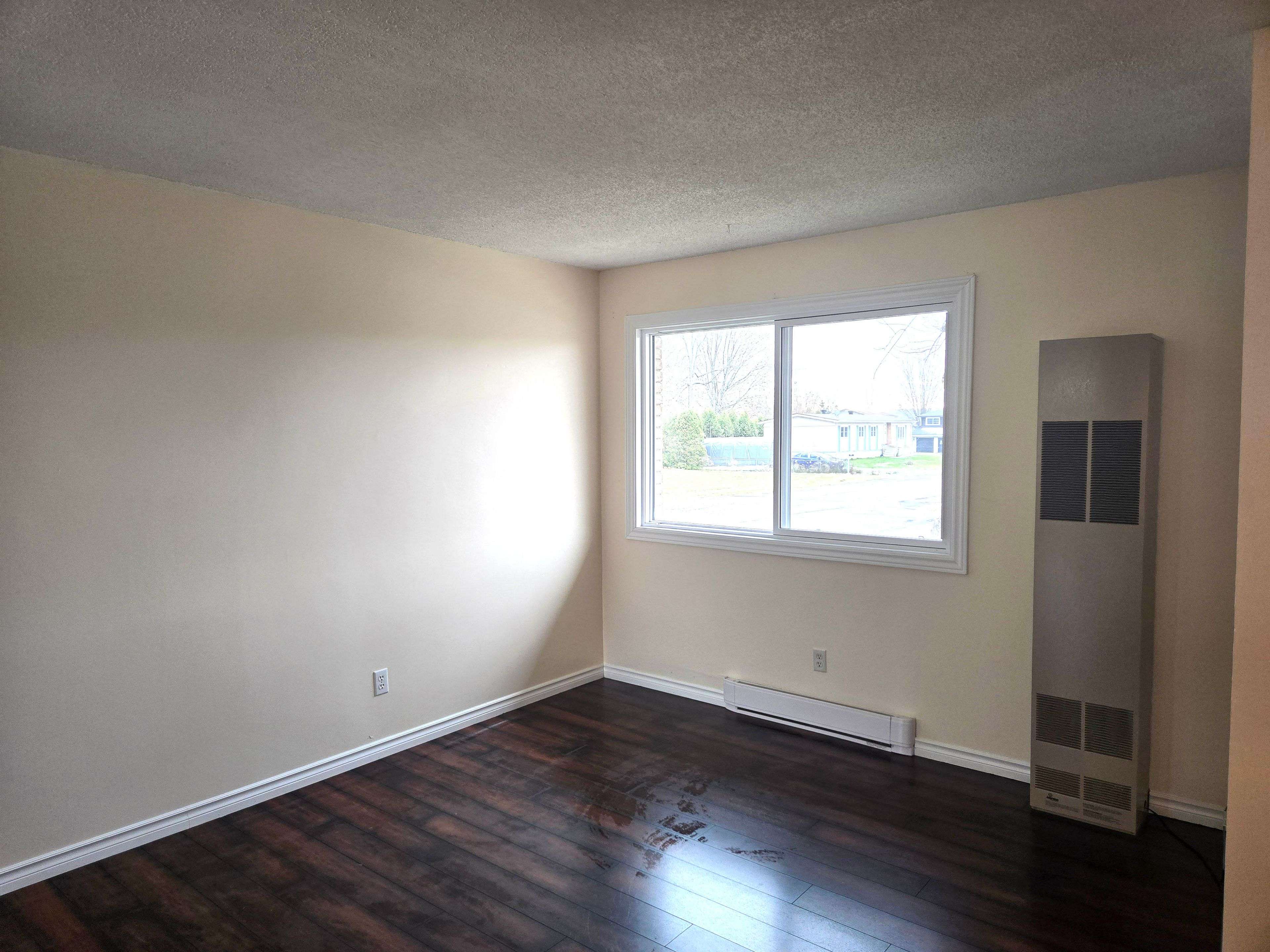 South Dundas, ON K0C 1X0,102 Carraway CRES