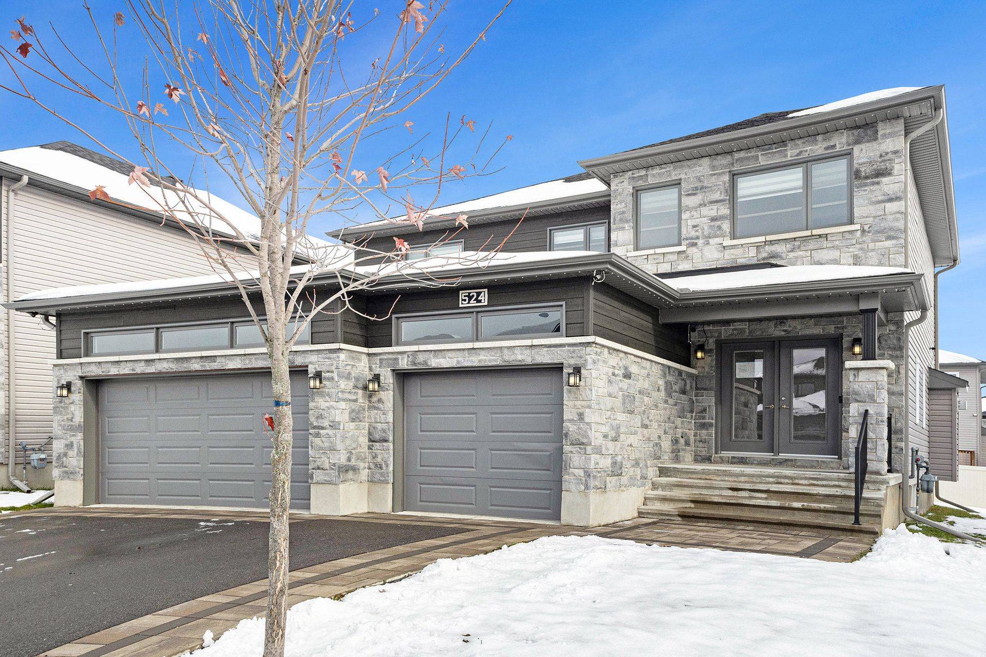 Russell, ON K4R 0G3,524 Lucent ST