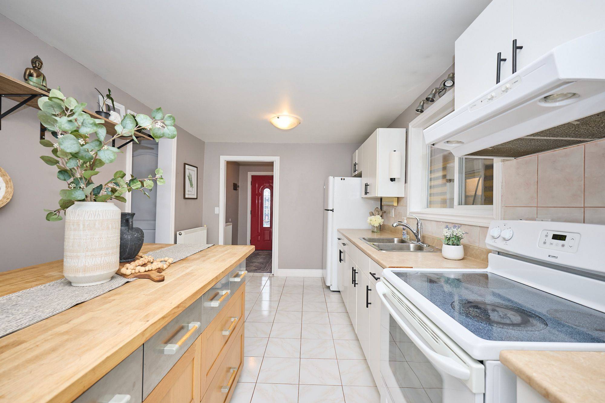 Welland, ON L3B 3M5,16 Jones LN