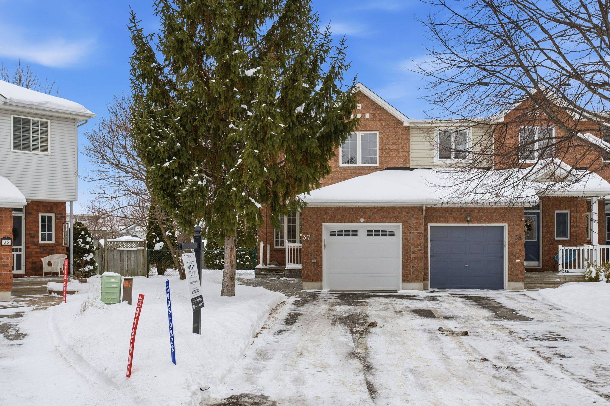 Kanata, ON K2M 2R3,37 Eagleview ST