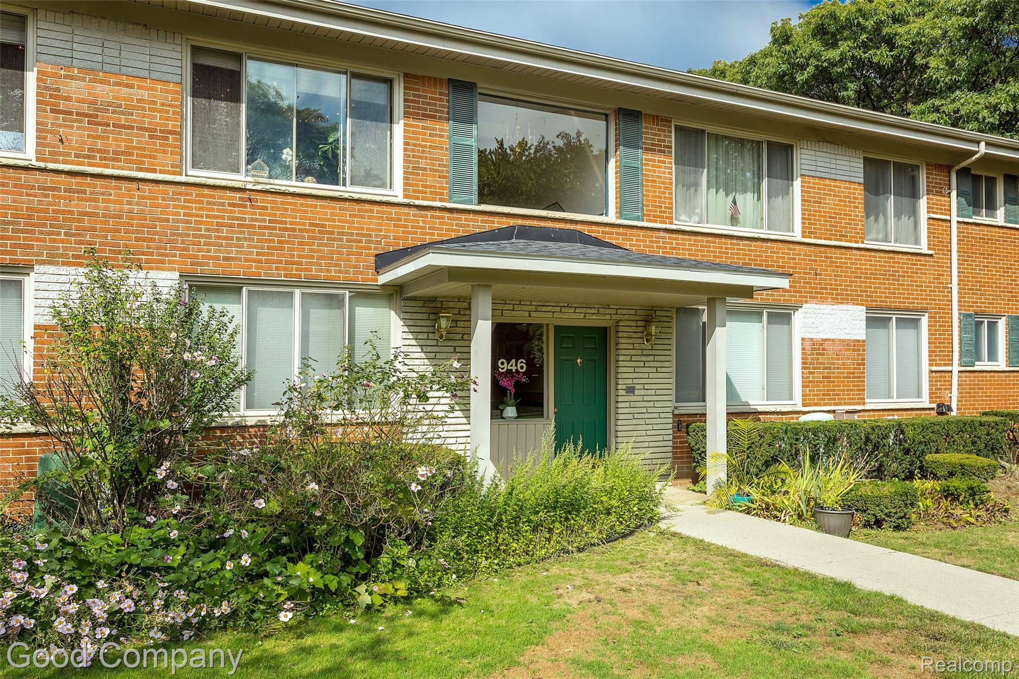 Birmingham, MI 48009,946 N Adams RD #unit 1