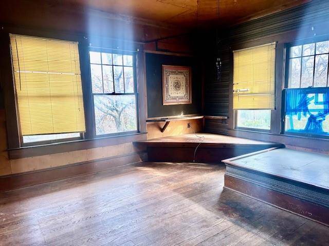 Paris, TX 75460,903 4th Street SW