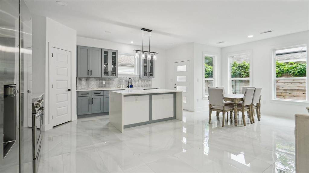 Dallas, TX 75212,3311 Rutz Street