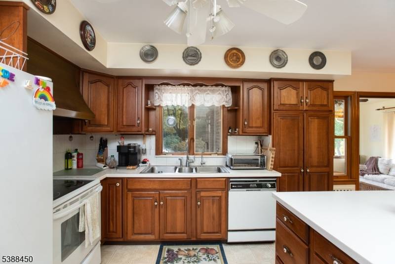 Green Brook Twp., NJ 08812,9 Renda Pl