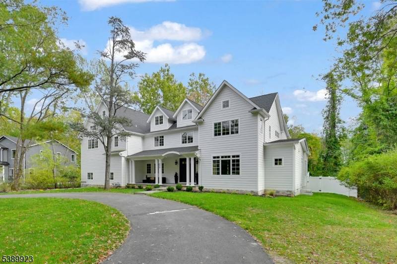 Millburn Twp., NJ 07078,466 White Oak Ridge Rd