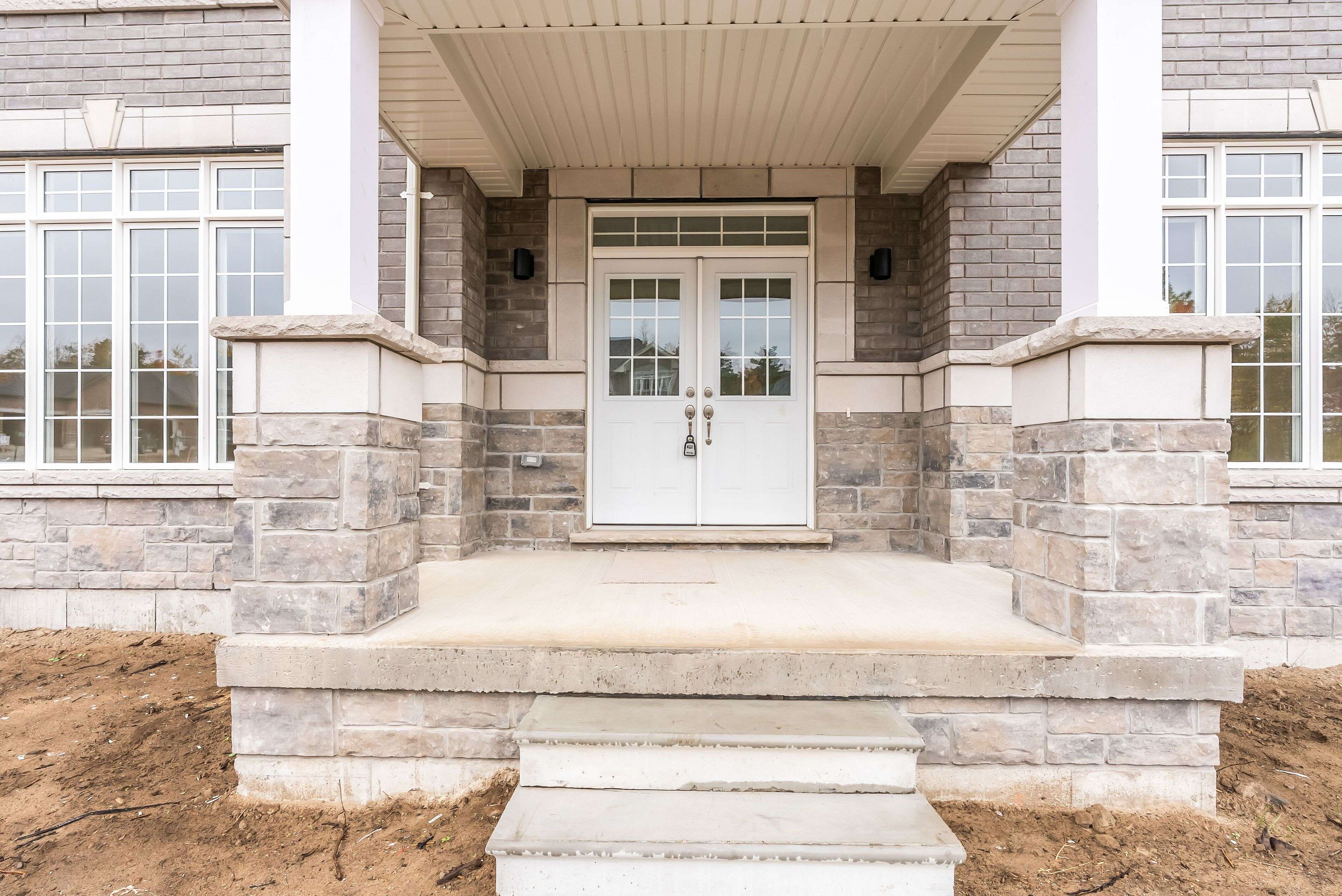 Oro-medonte, ON L0L 2E0,76 Ruby RDG