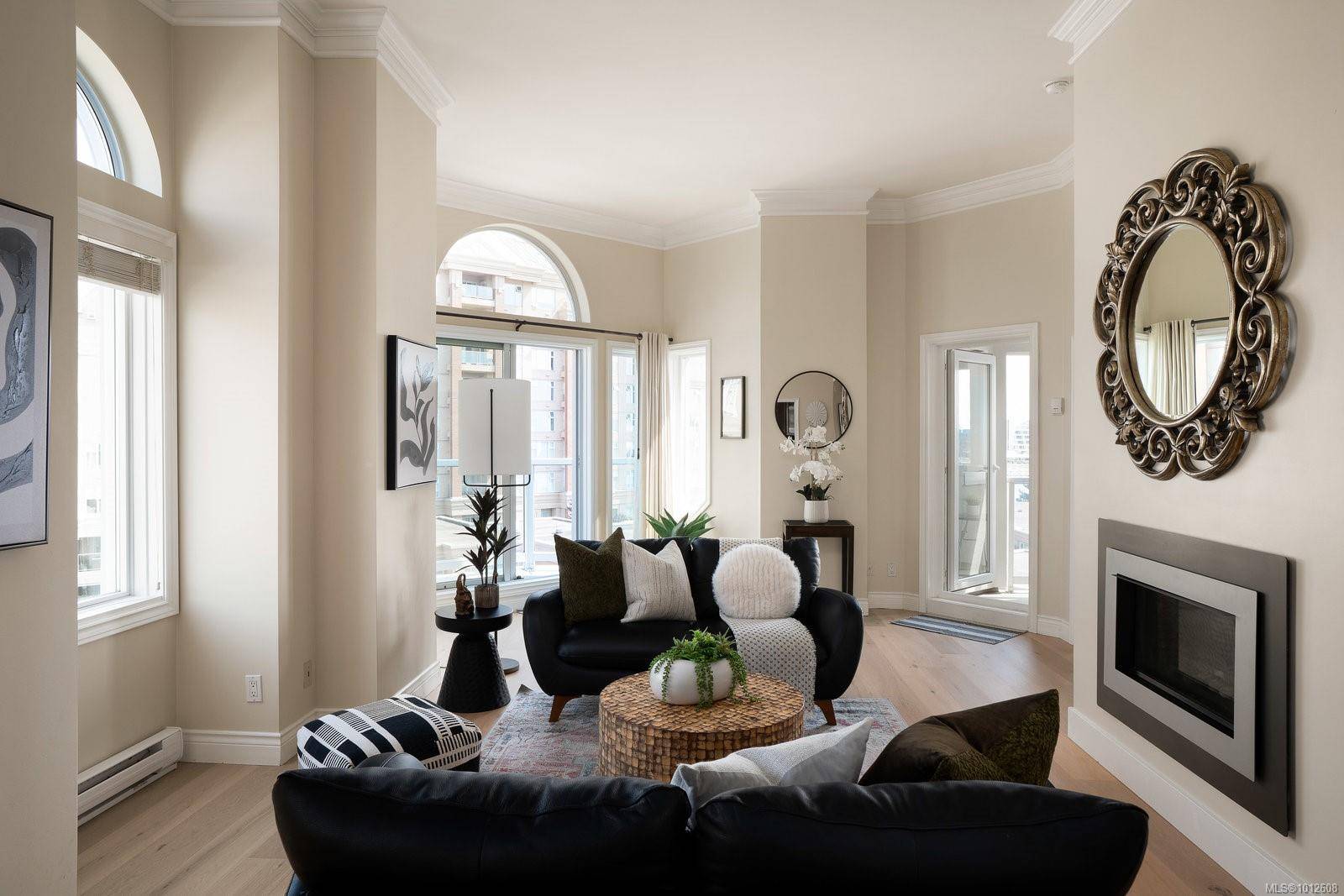 Victoria, BC V9A 7J8,10 Paul Kane Pl #518