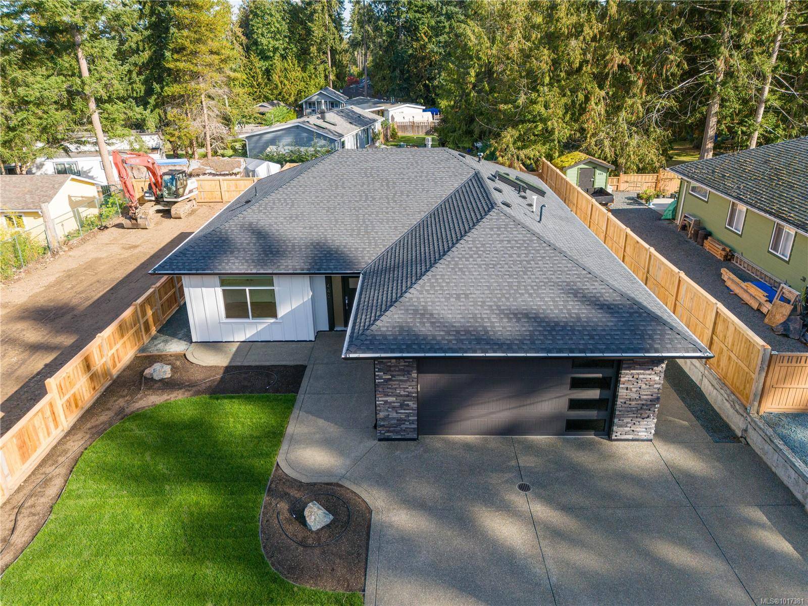 Parksville, BC V9P 1L2,440 Craig St