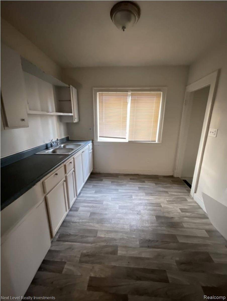 Detroit, MI 48227,15486 Lesure ST