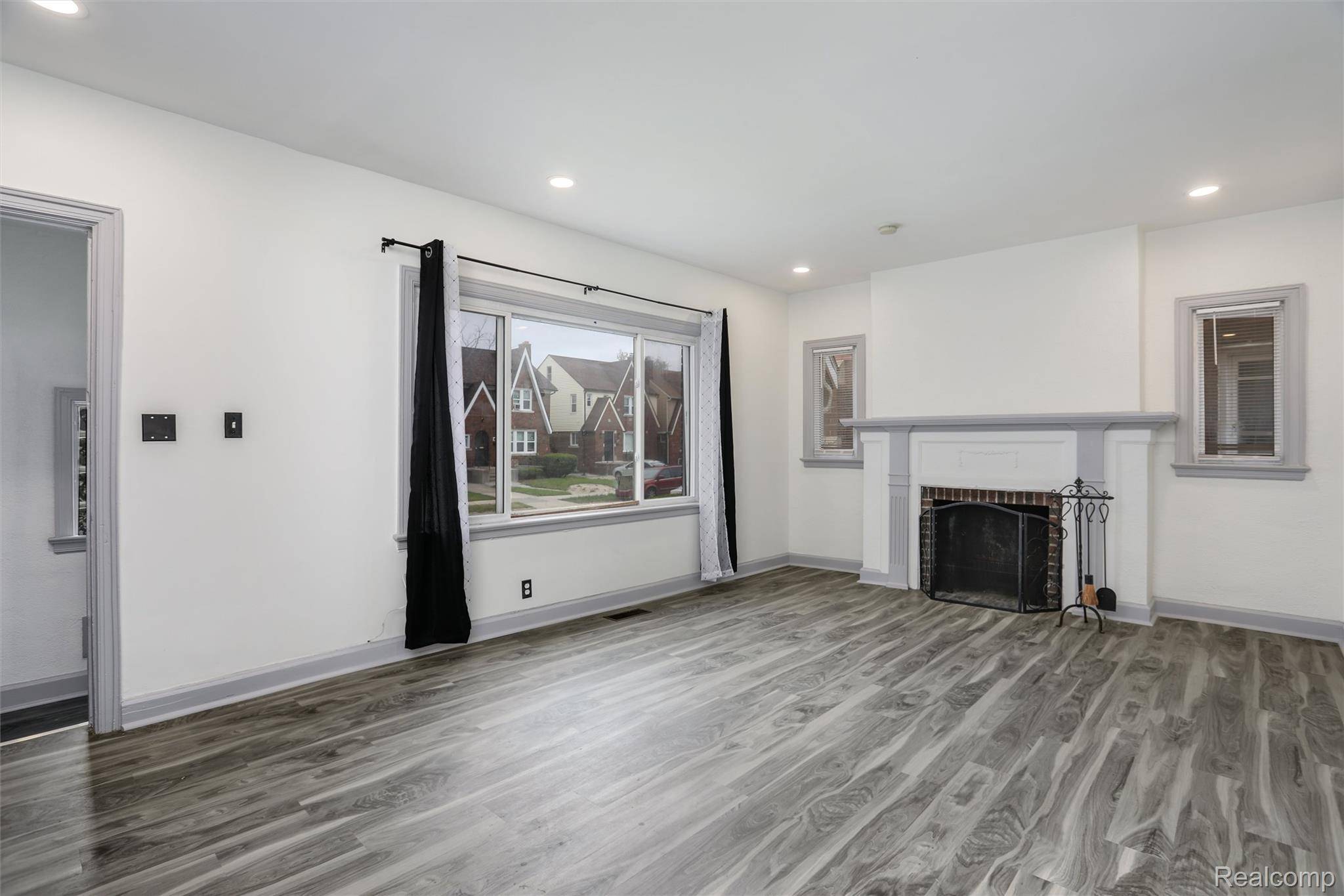 Detroit, MI 48221,16204 Wisconsin ST