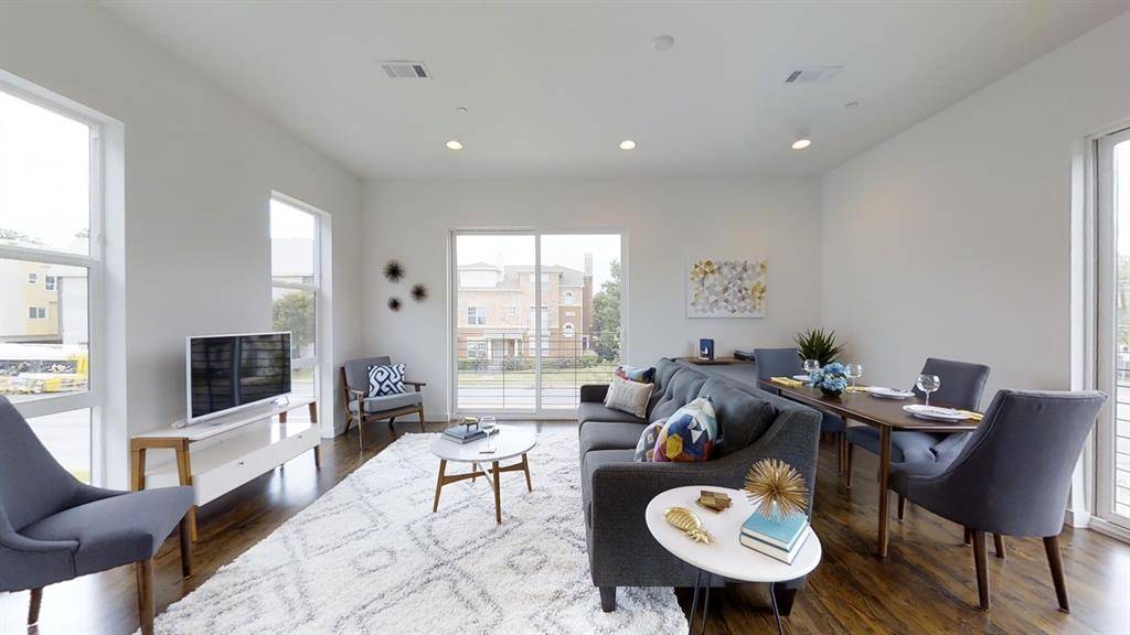 Dallas, TX 75206,4905 Live Oak Street #G