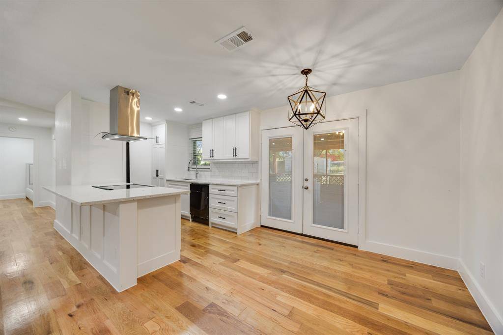 Mabank, TX 75156,107 E Bayside Drive