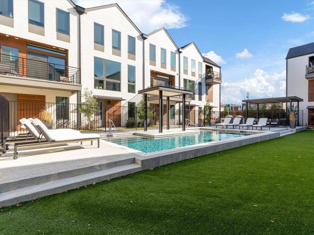 Dallas, TX 75204,4426 Cabell Drive #1102