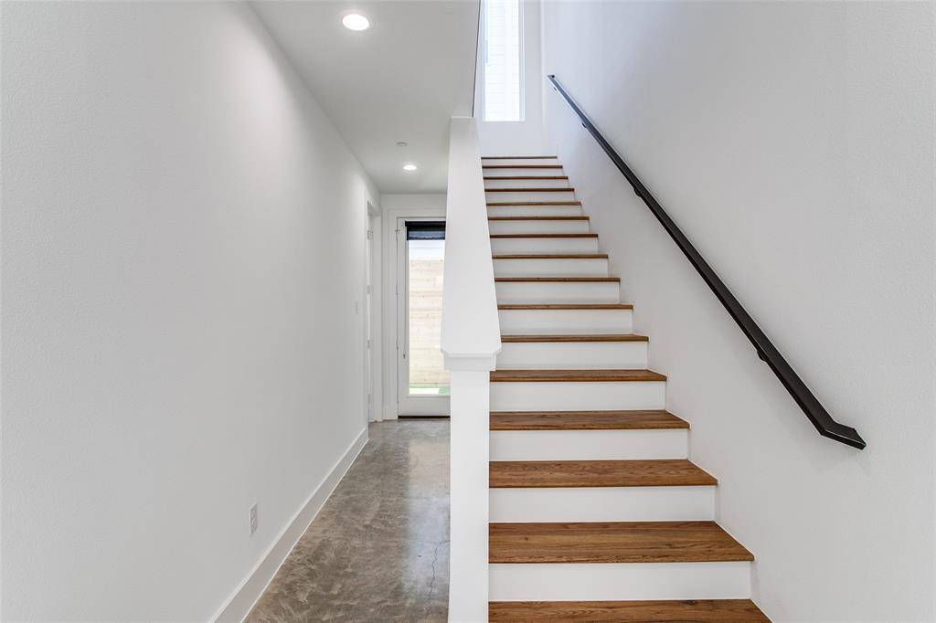 Dallas, TX 75206,5714 Lindell Avenue #105