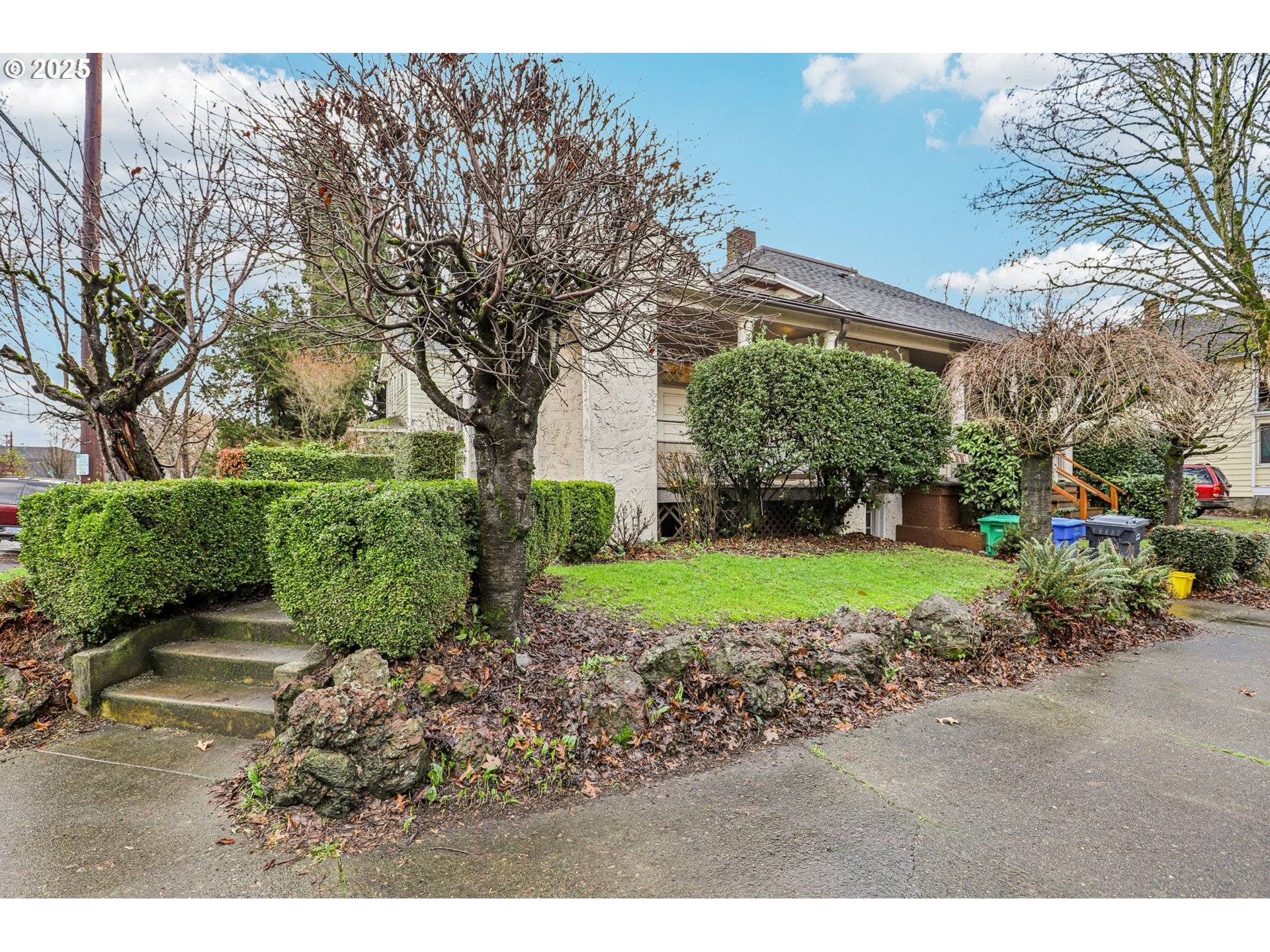 Portland, OR 97214,1504 SE ANKENY ST