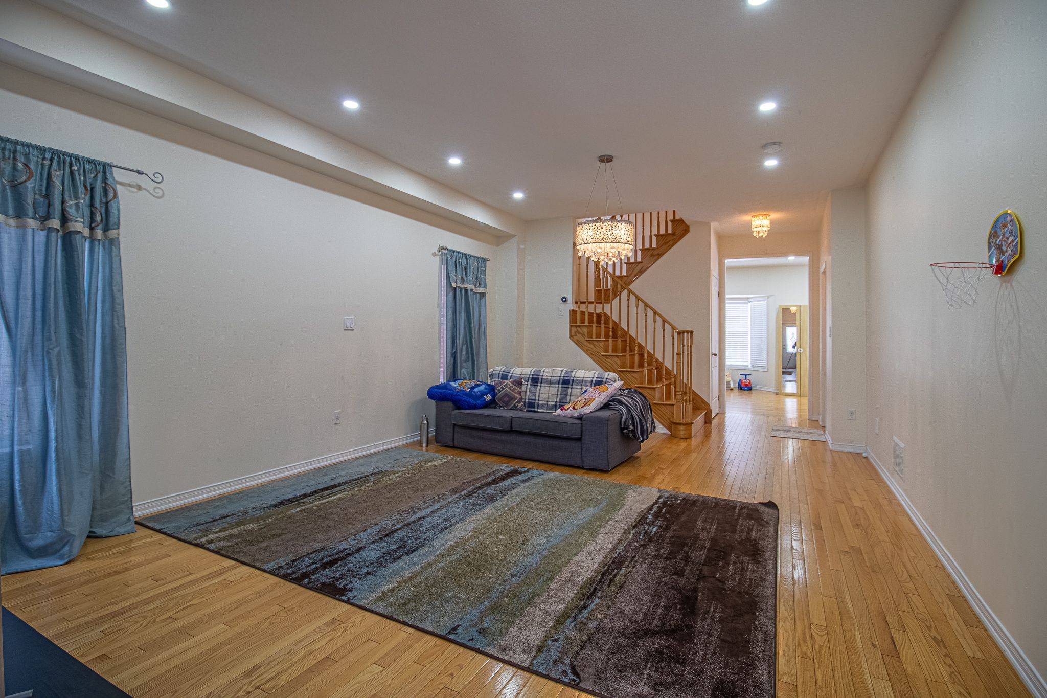 Ajax, ON L1Z 0N3,98 Gillett DR