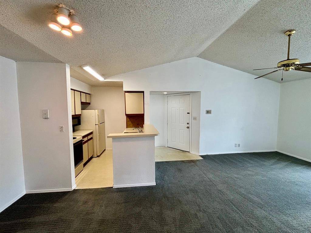 Davie, FL 33328,2796 S UNIVERSITY DR #2207