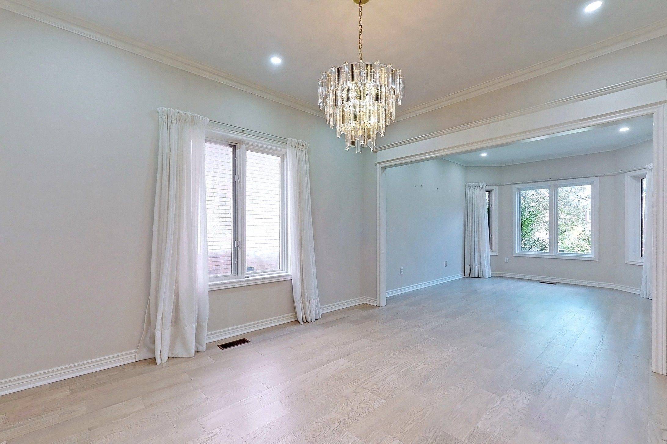 Richmond Hill, ON L4C 0E7,150 Larratt LN