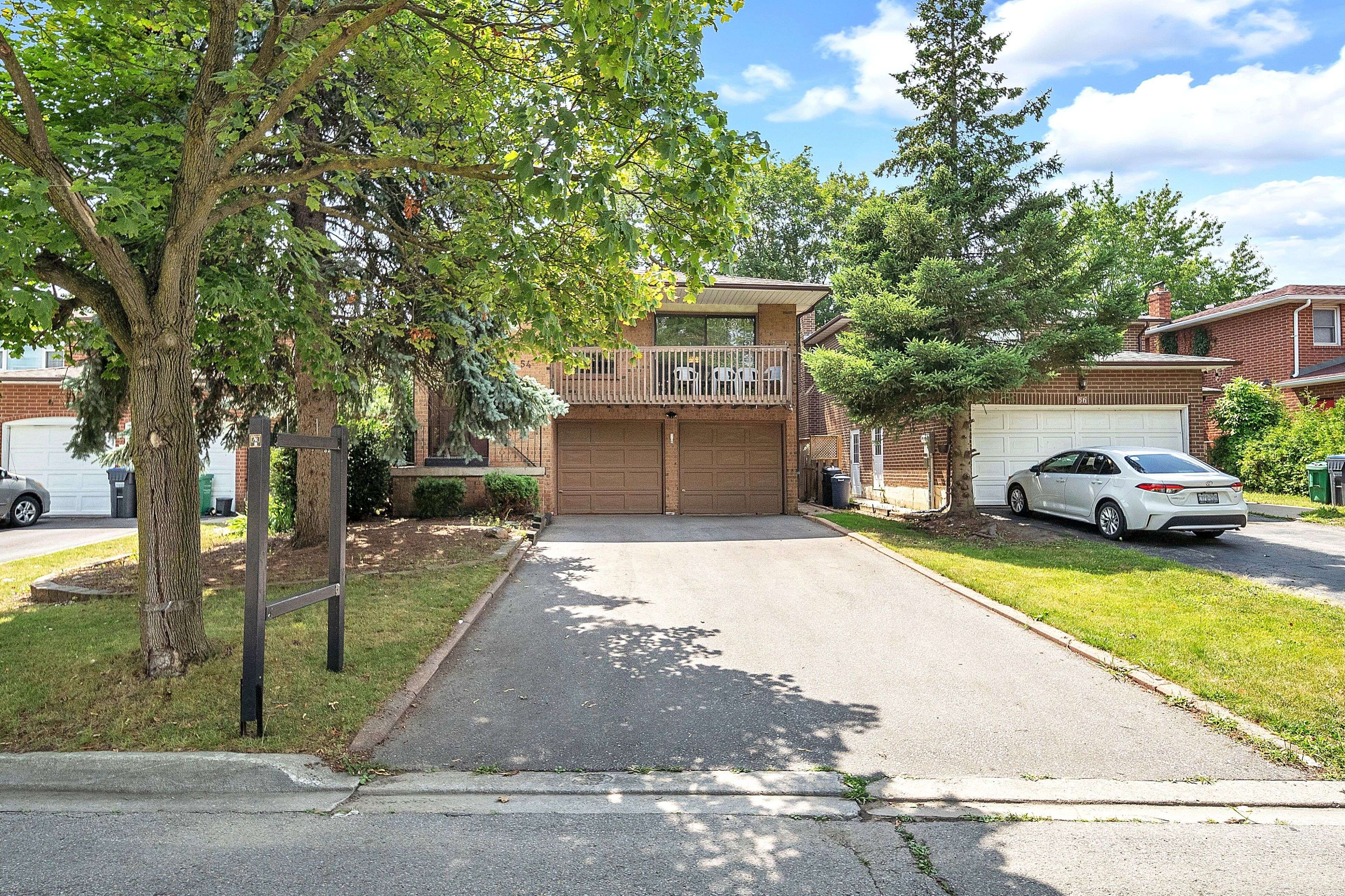 Brampton, ON L6Z 1X6,54 Braidwood Lake RD