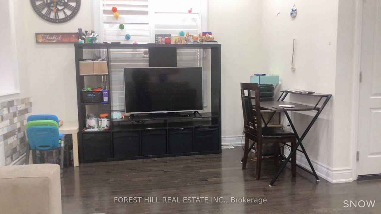 Brampton, ON L6X 0R8,62 Durango DR