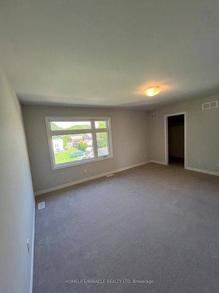 Niagara Falls, ON L2G 5S3,5678 Dorchester RD #60