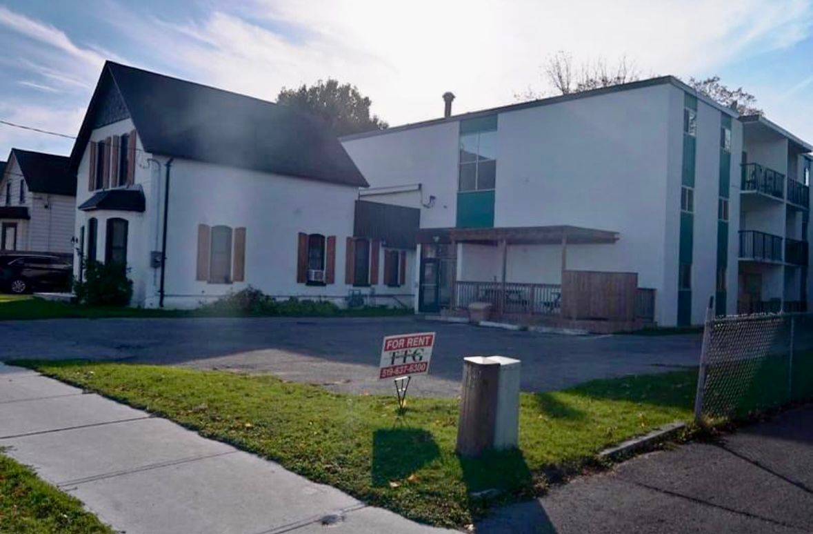 St. Thomas, ON N5P 3E8,26 Inkerman ST #24