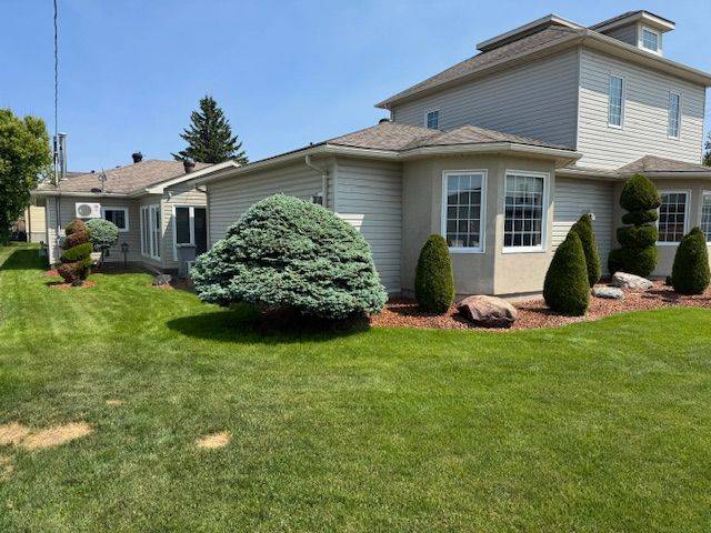 West Nipissing, ON P2B 1K3,218 Nipissing ST