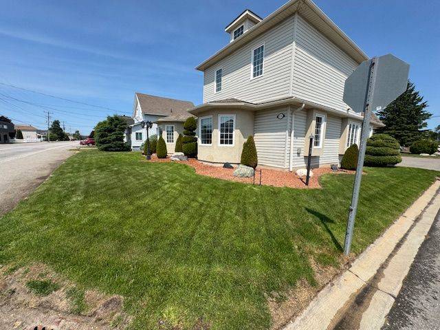 West Nipissing, ON P2B 1K3,218 Nipissing ST