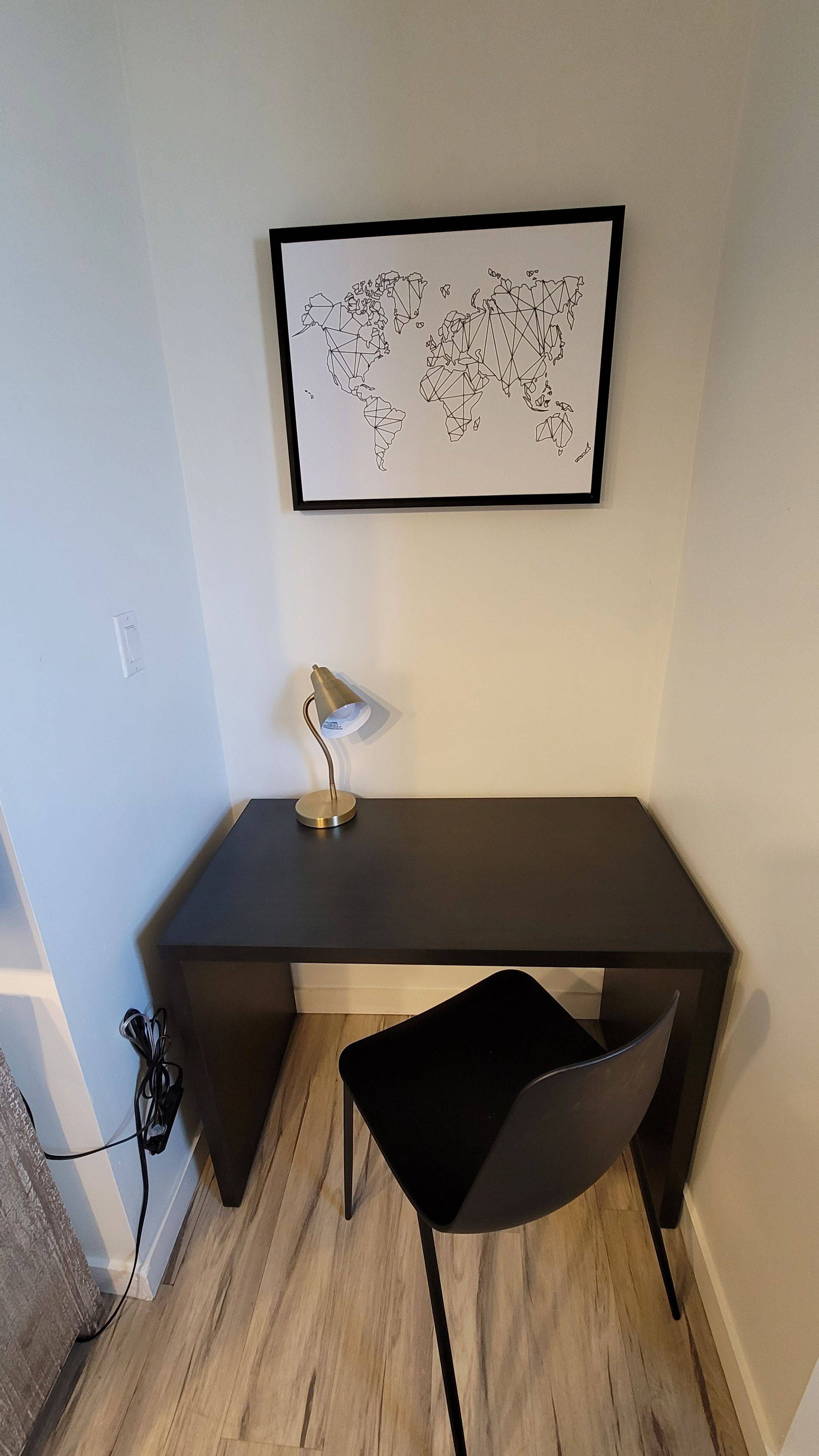 Hamilton, ON L8R 1E5,212 Wilson ST #1