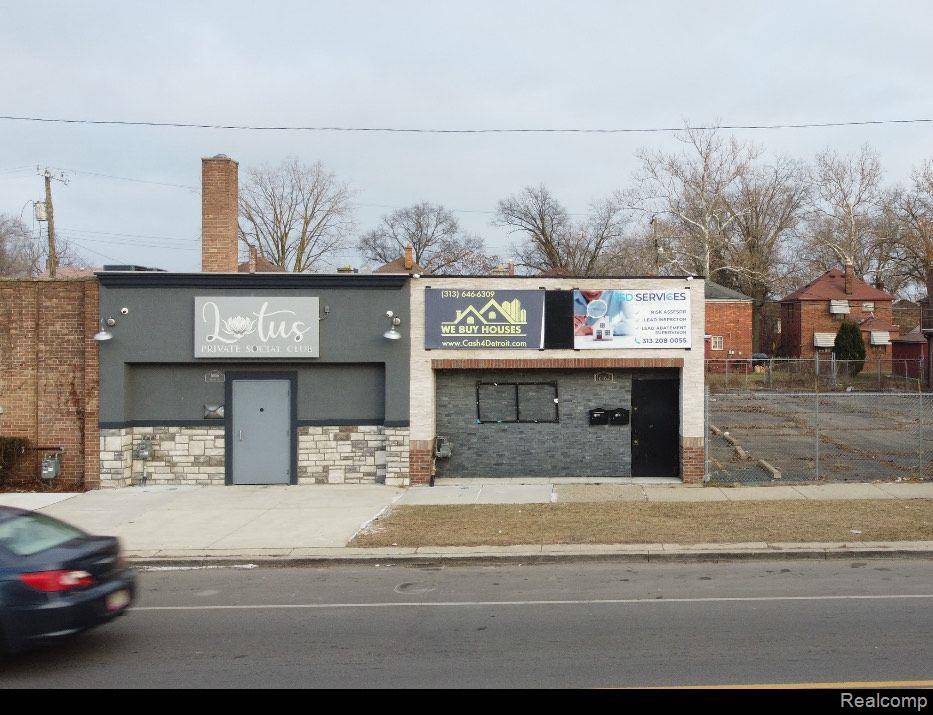 Detroit, MI 48235,16162 MEYERS RD