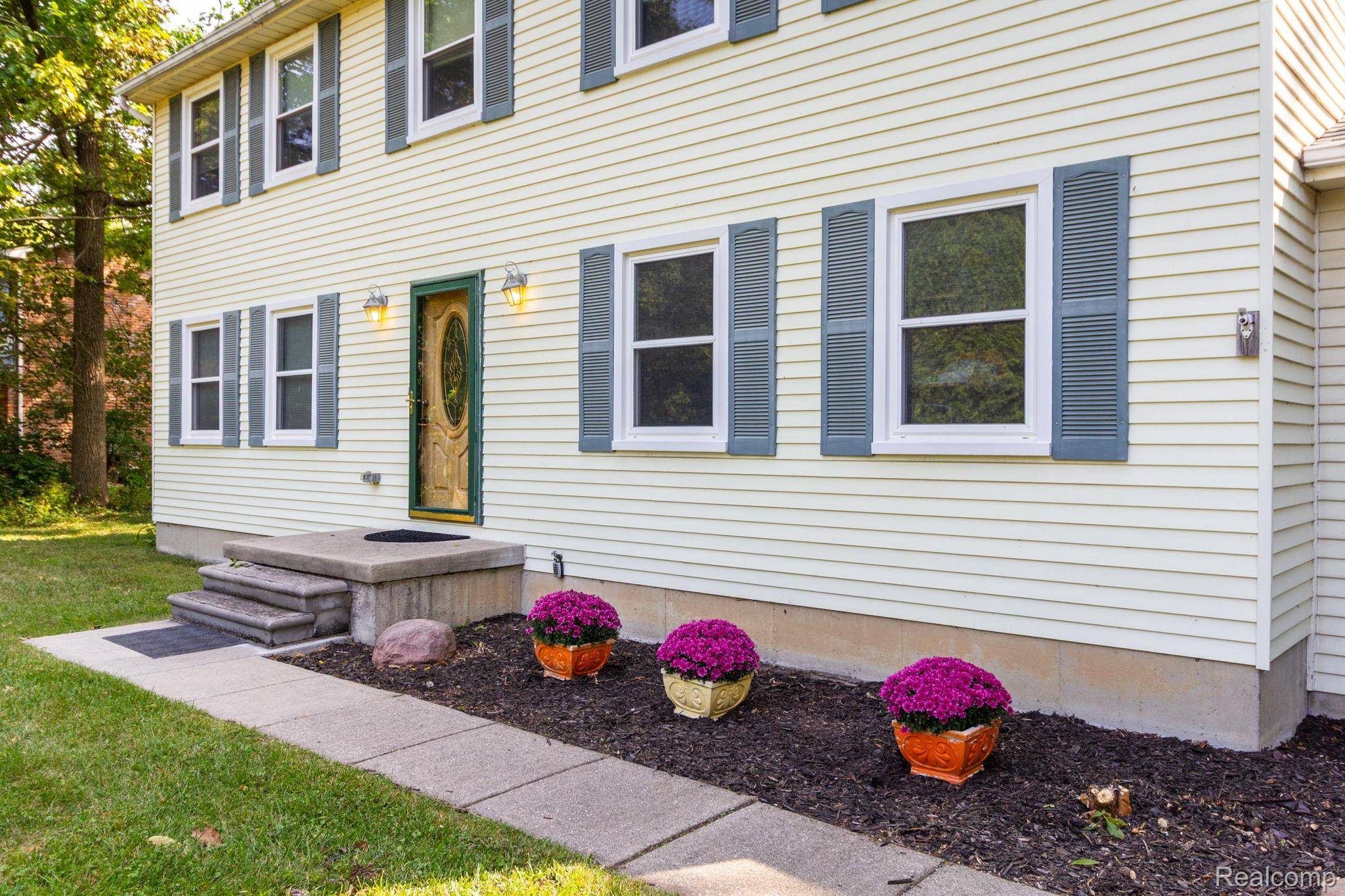 Grosse Ile, MI 48138,22133 Meridian RD