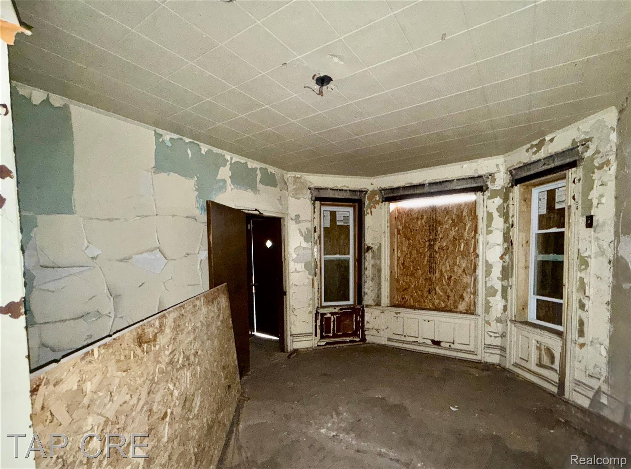 Detroit, MI 48207,1104 E Grand BLVD