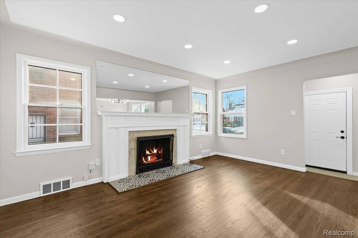 Detroit, MI 48235,19750 Prest ST