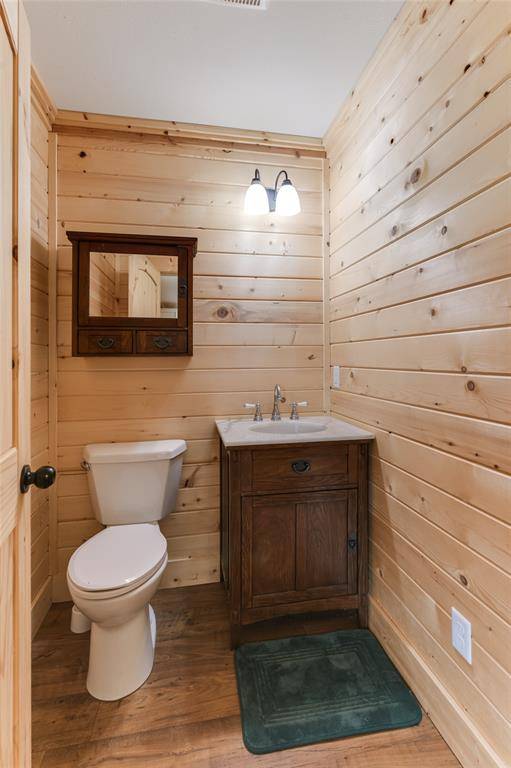 Larue, TX 75770,6751 County Road 4710