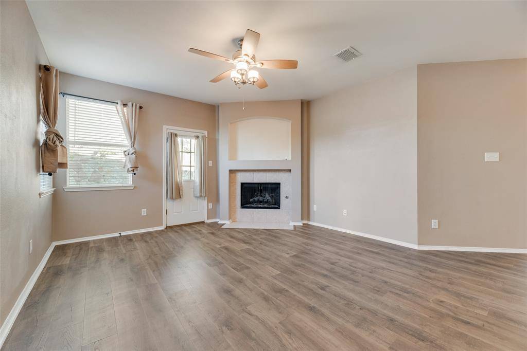 Plano, TX 75025,9732 Kingsmill Drive