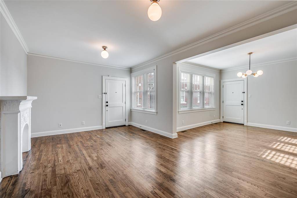 Fort Worth, TX 76110,2837 Hemphill Street #103