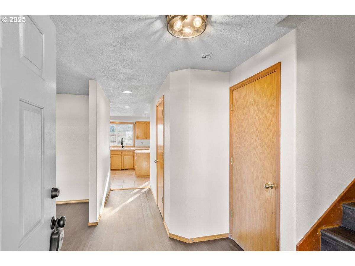 Keizer, OR 97303,248 N HAZELBROOK DR