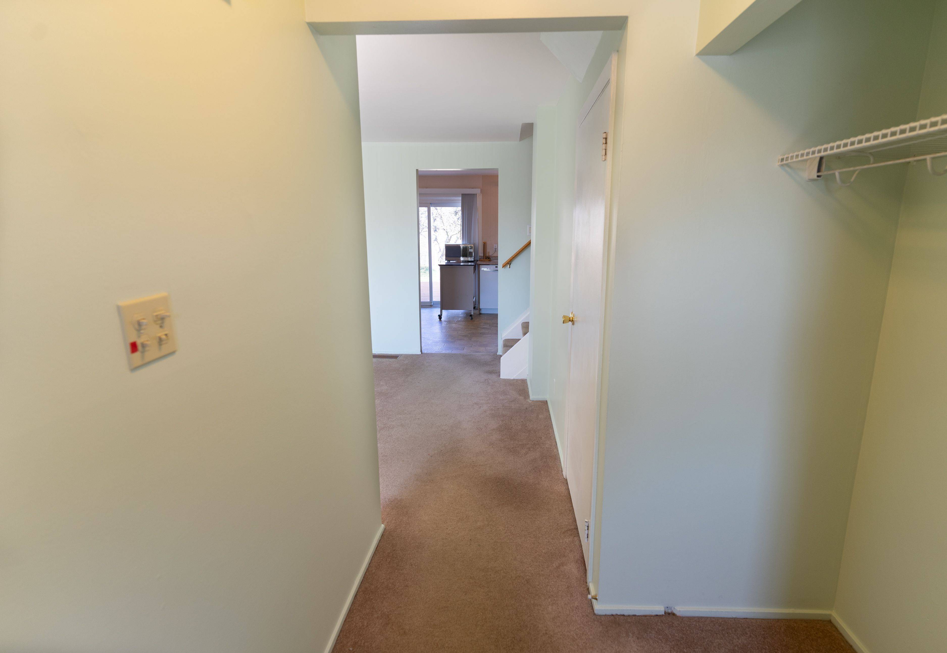 Pickering, ON L1W 1G3,728 Krosno BLVD