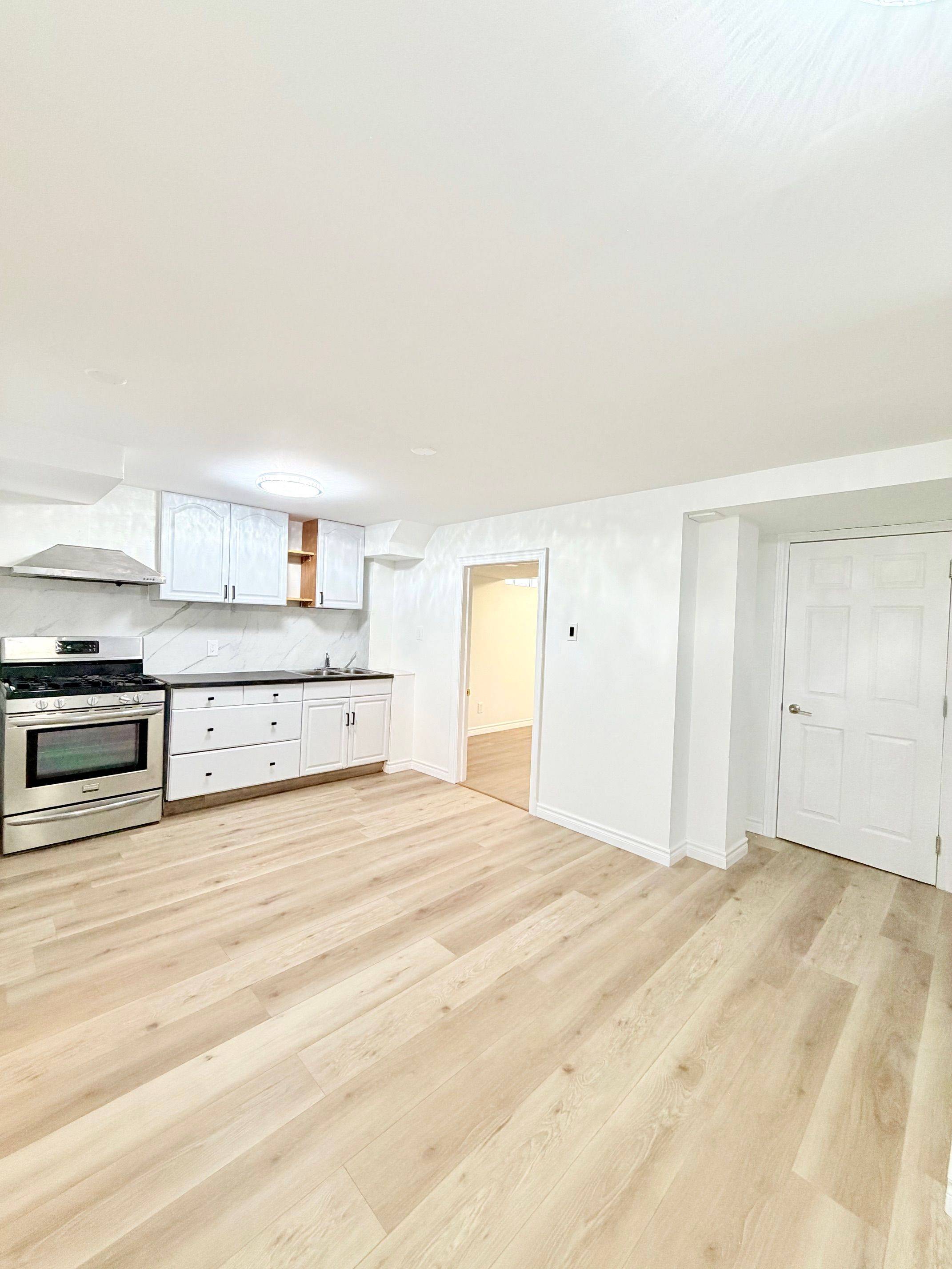 Toronto E10, ON M1C 3K5,41 Broadbridge DR #Unit 2