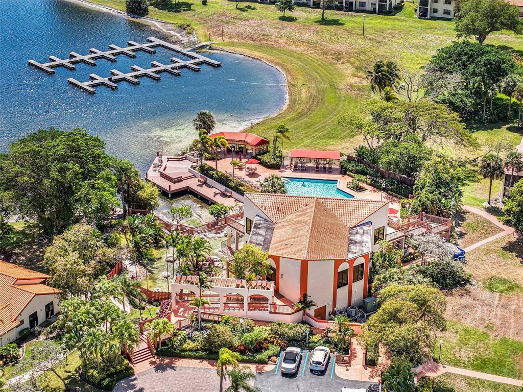 Deerfield Beach, FL 33442,410 Freedom Ct #410